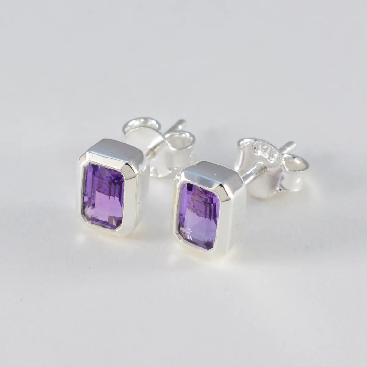 Amethyst Egyptian Lorena Solitaire Stud Purple 925 Silver Earring - Image 3