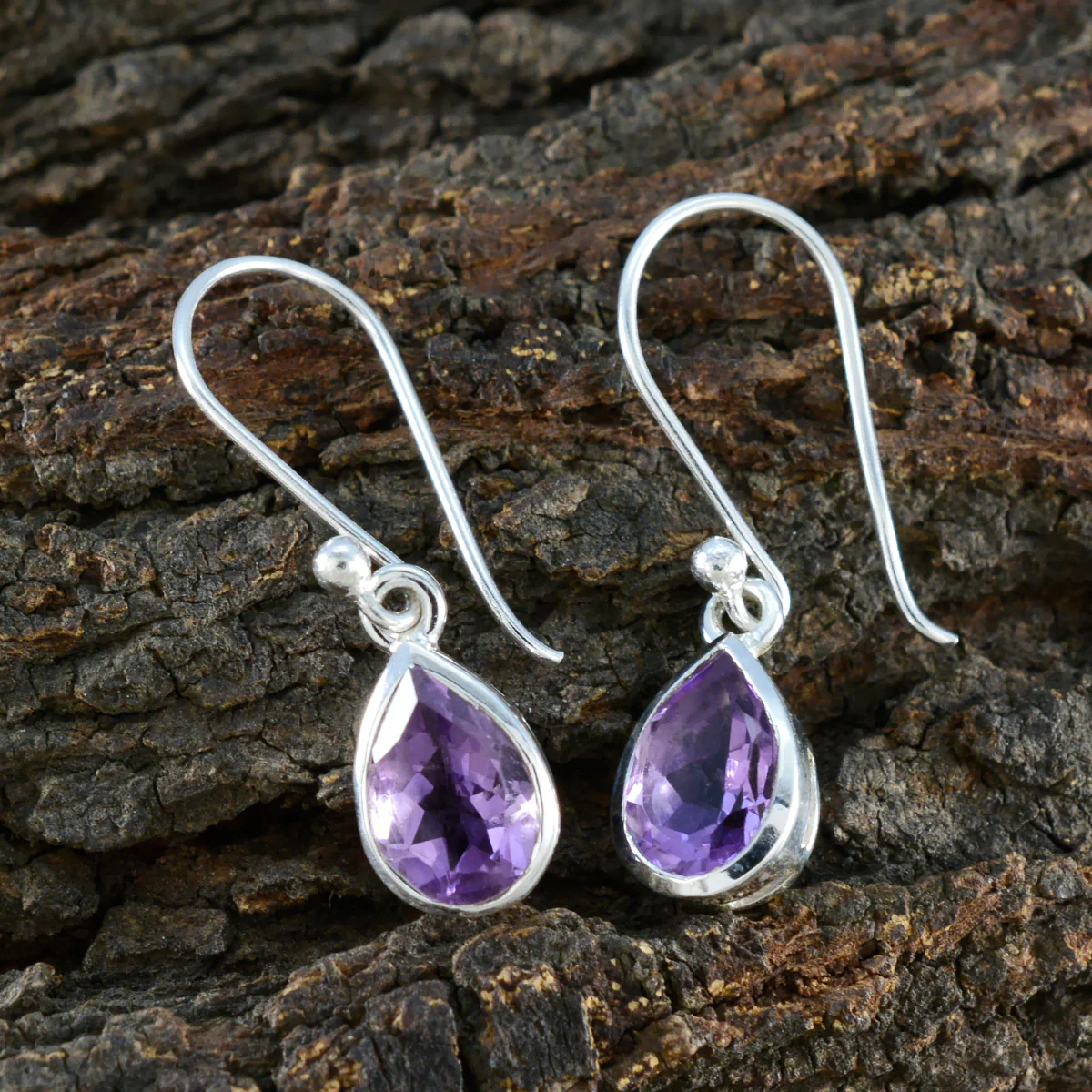 Amethyst Italian Savannah Solitaire Dangle Purple Silver Earring - Image 3
