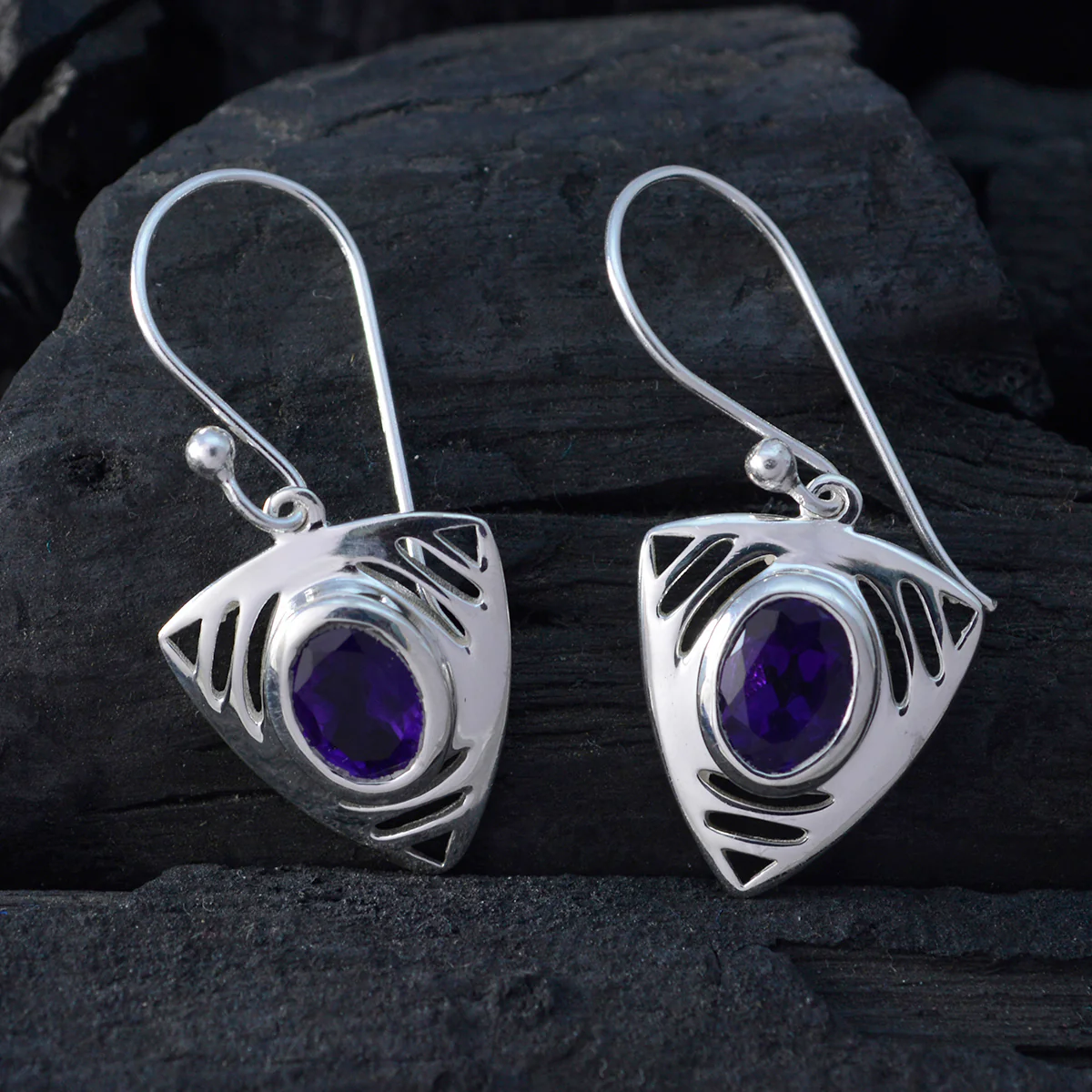 Amethyst Japanese Inès Solitaire Dangle Purple 925 Silver Earring - Image 2