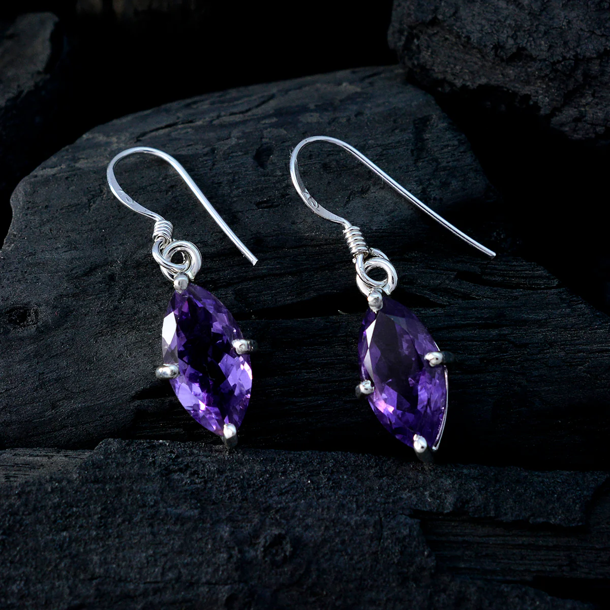 Amethyst Latin American Giulia Solitaire Dangle Purple 925 Sterling Silver Earring - Image 4