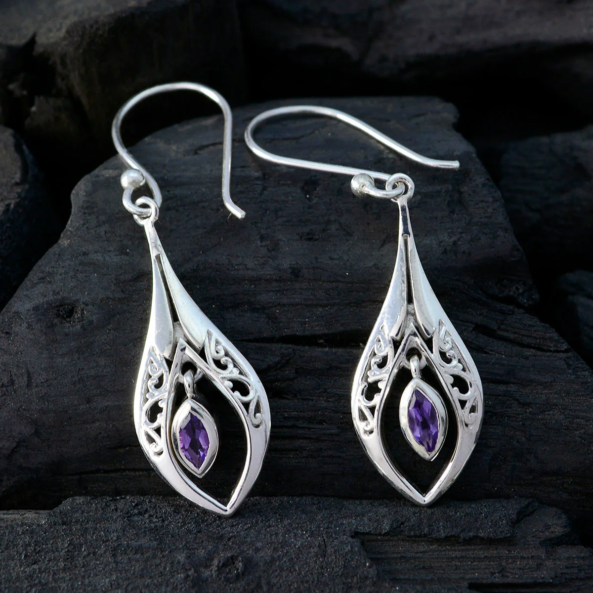 Amethyst Latin American Julia Solitaire Dangle Purple 925 Silver Earring - Image 2