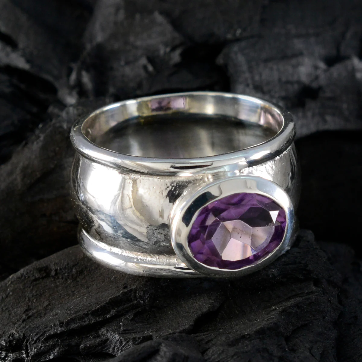 Amethyst Solitaire German Sterling Silver Purple Gems Edgy Artisan Ring Jewellery - Image 4