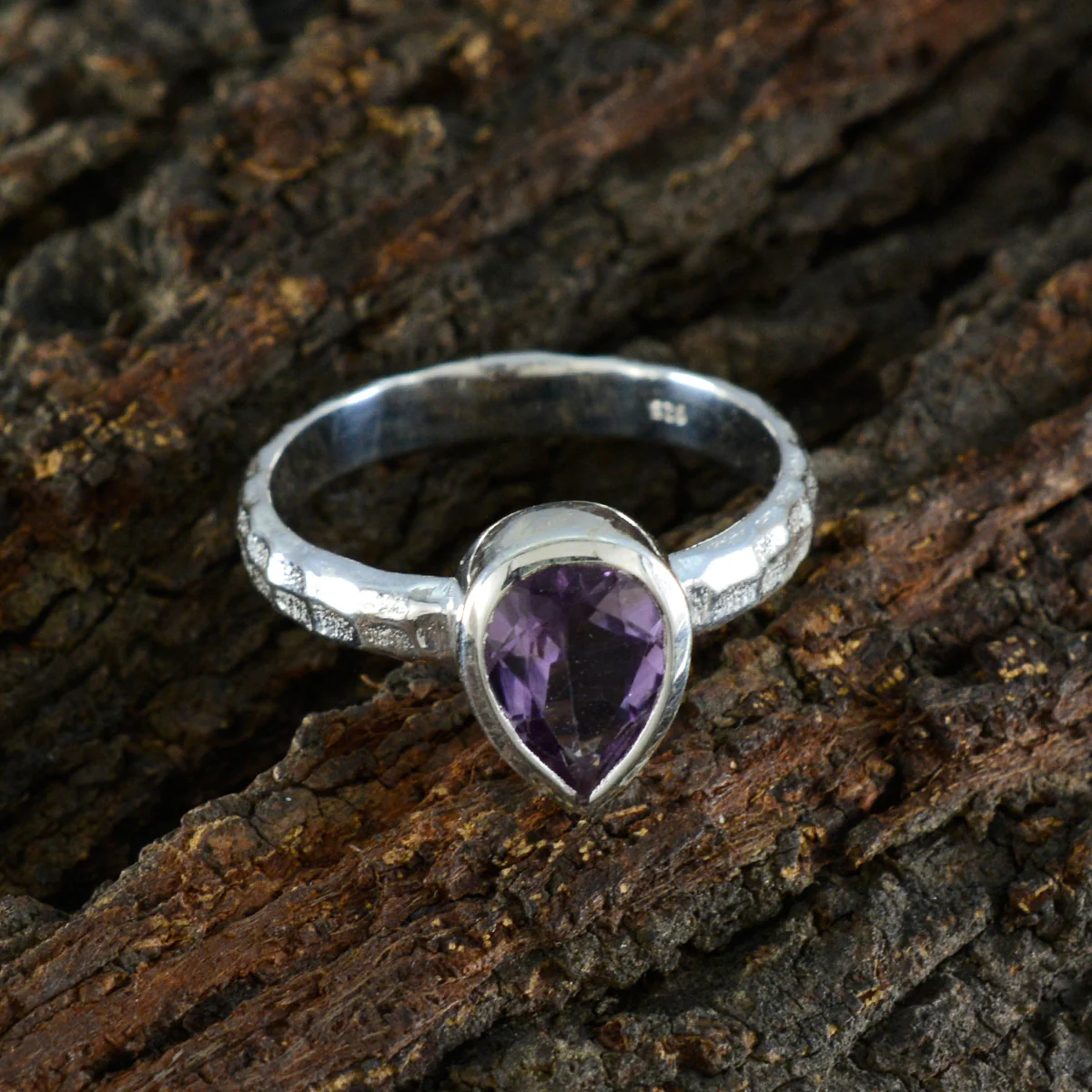 Amethyst Solitaire Russian Silver Purple Gemstone Featherlight Graceful Ring Jewellery - Image 3