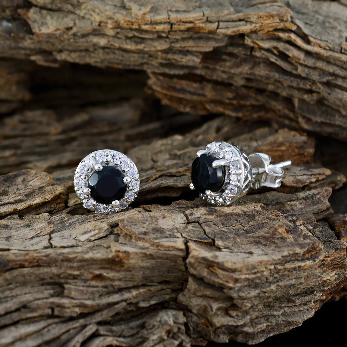 Black Onyx American Isabelle multiple Stud Black 92.5 Silver Earring - Image 3