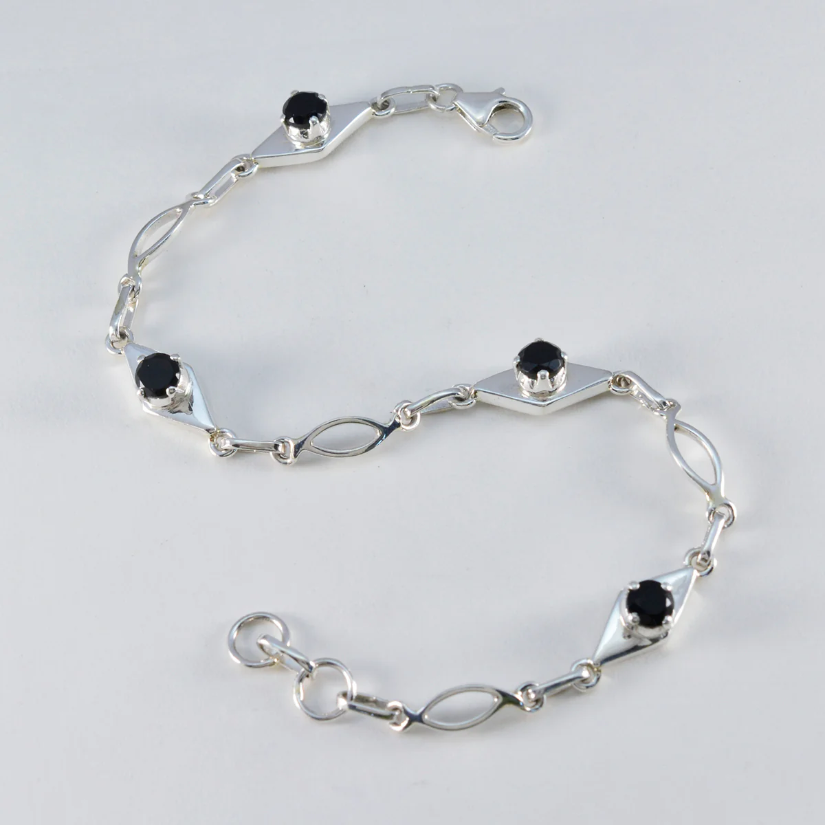 Black Onyx Coachella Featherlight Black Silver Links Bracelet - Image 3