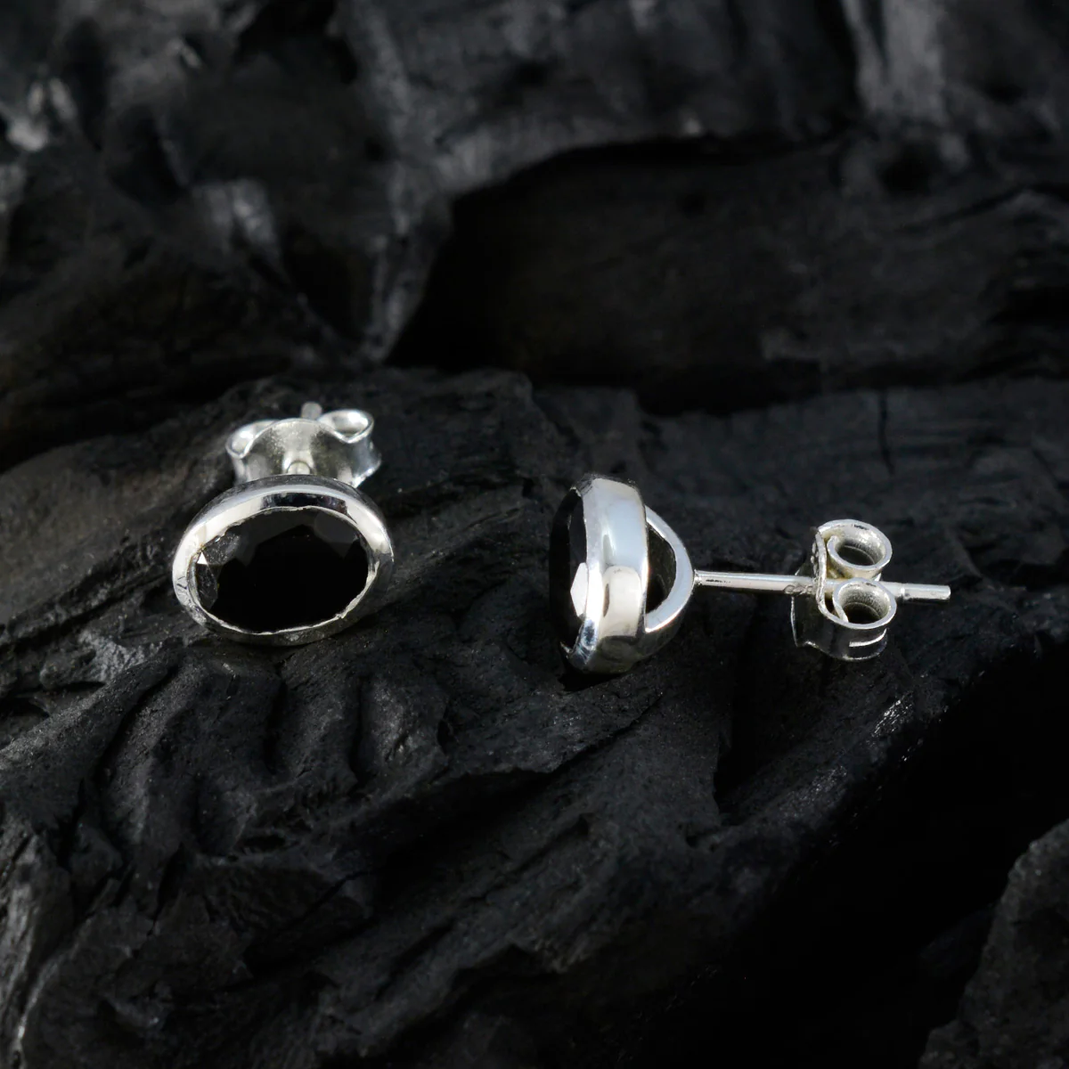 Black Onyx Korean Haruka Solitaire Stud Black 925 Sterling Silver Earring - Image 4