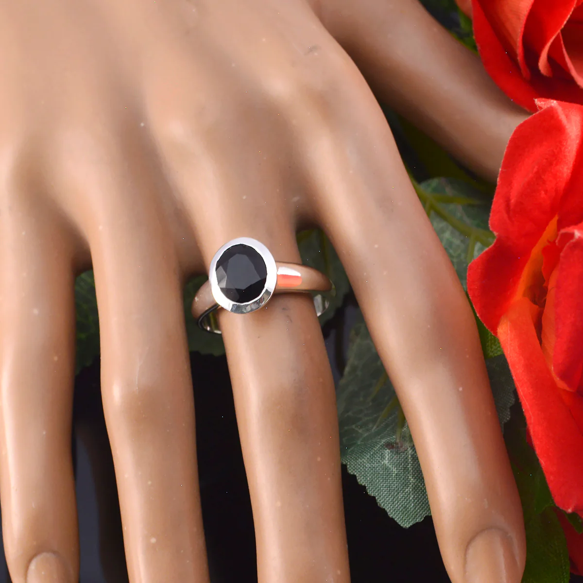 Black Onyx Solitaire French Silver Black Gems Tiny Artisan Ring Jewelry - Image 4