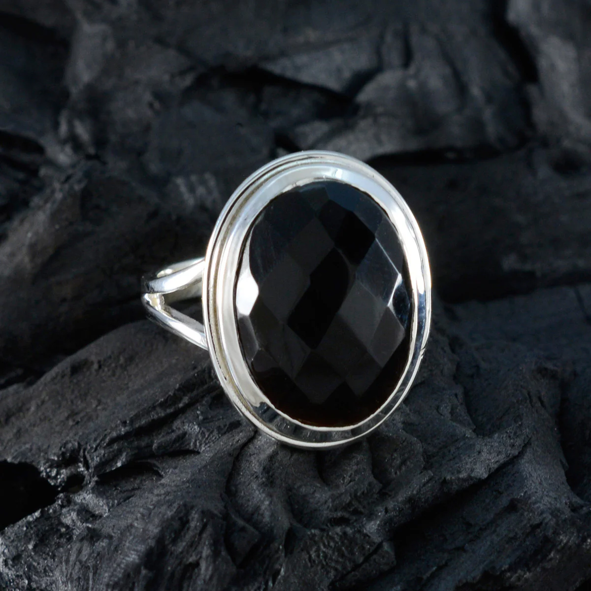 Black Onyx Solitaire Indian 925 Sterling Silver Black Gemstone Eye-catching valentine Ring Jewellery - Image 4