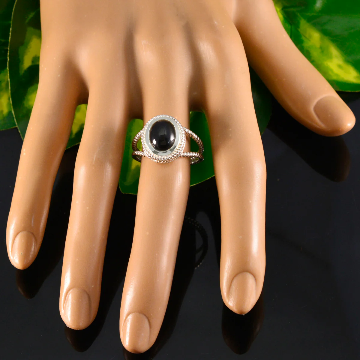Black Onyx Solitaire Latin American 92.5 Silver Black Gemstone Classic Rope-Wire Ring Jewelry - Image 5