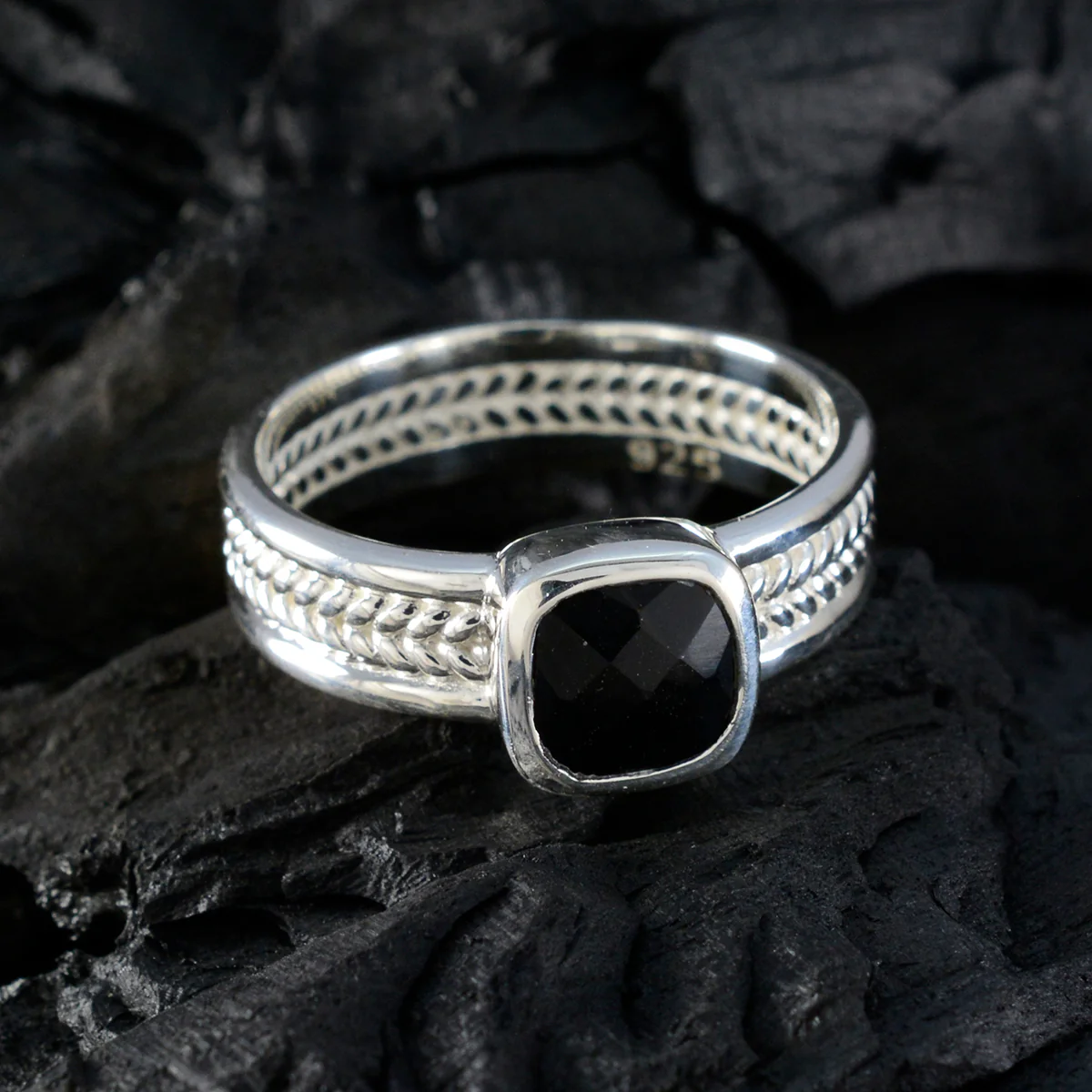 Black Onyx Solitaire Mexican Silver Black Gemstone Mid-weight Rope-Wire Band Jewellery - Image 4