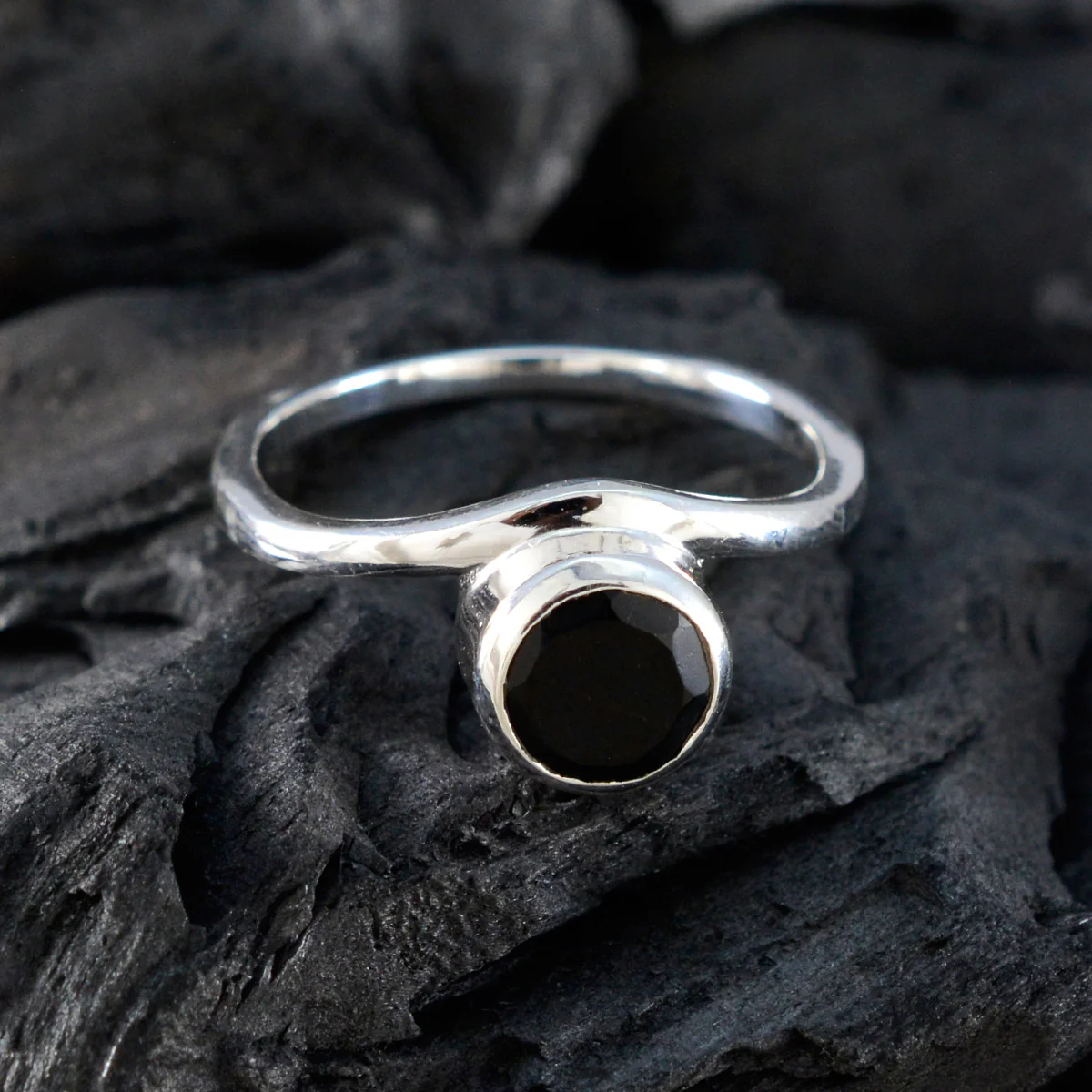 Black Onyx Solitaire Turkish 925 Silver Black Gems Delicate Feminine Ring Jewellery - Image 4