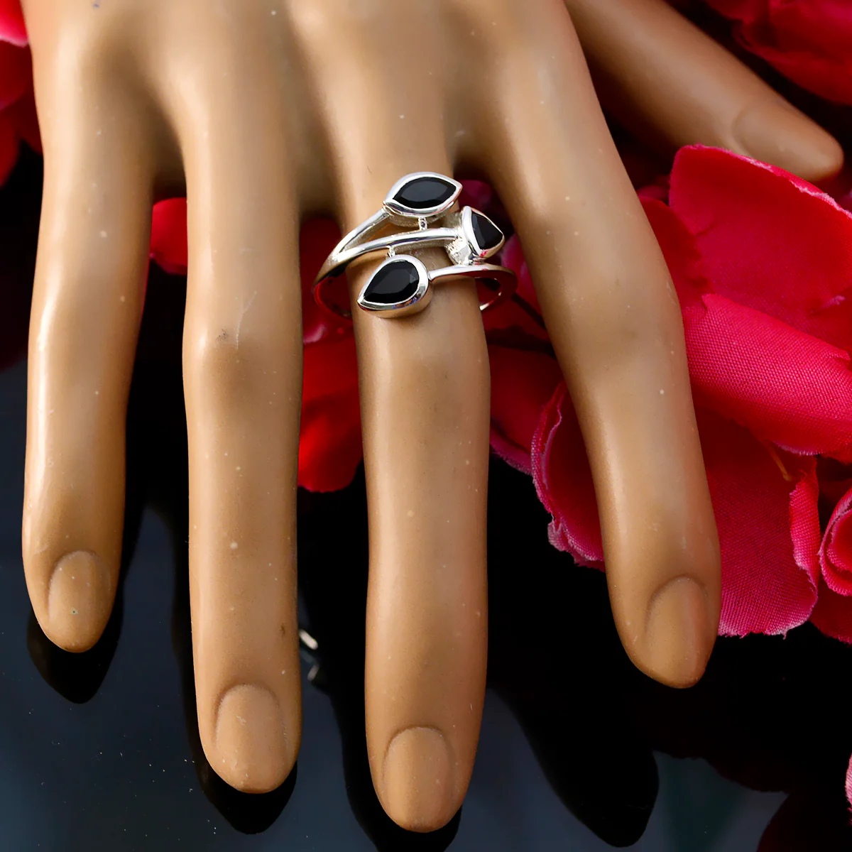 Black Onyx Trilogy German 925 Sterling Silver Black Gemstones Tiny Romantic Ring Jewelry - Image 5