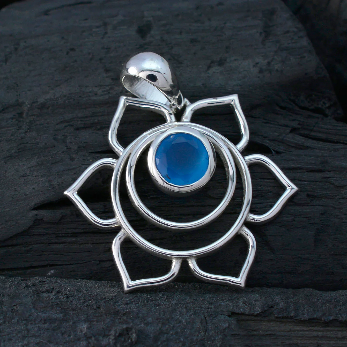 Blue Chalcedony Delicate German Sterling Silver Solitaire Greta Rope-Wire Blue Pendant Jewellery - Image 3
