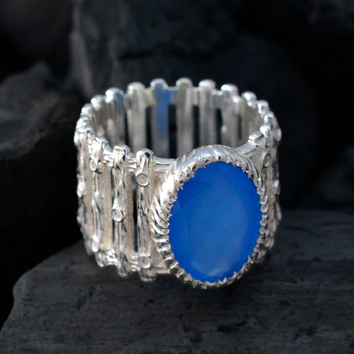 Blue Chalcedony Solitaire African 925 Sterling Silver Blue Gemstones Edgy Armor Band Jewelry - Image 4