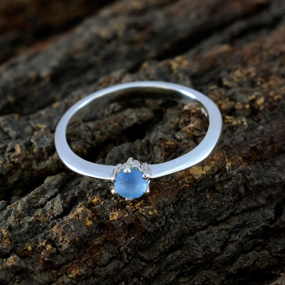Blue Chalcedony Solitaire Japanese Silver Blue Gems Elegant Feminine Ring Jewellery - Image 3