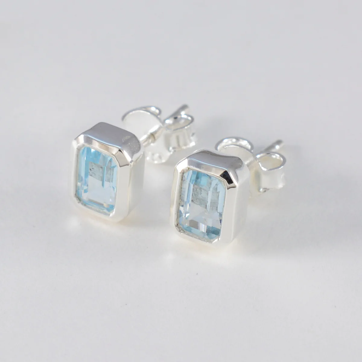 Blue Topaz American Lourdes Solitaire Stud Blue 92.5 Silver Earring - Image 3