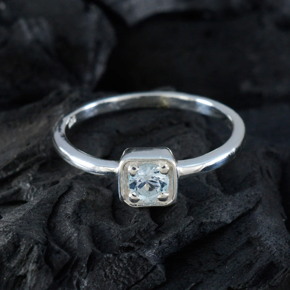 Blue Topaz Solitaire American 92.5 Silver Blue Gems Delicate Fairytale Ring Jewellery - Image 4