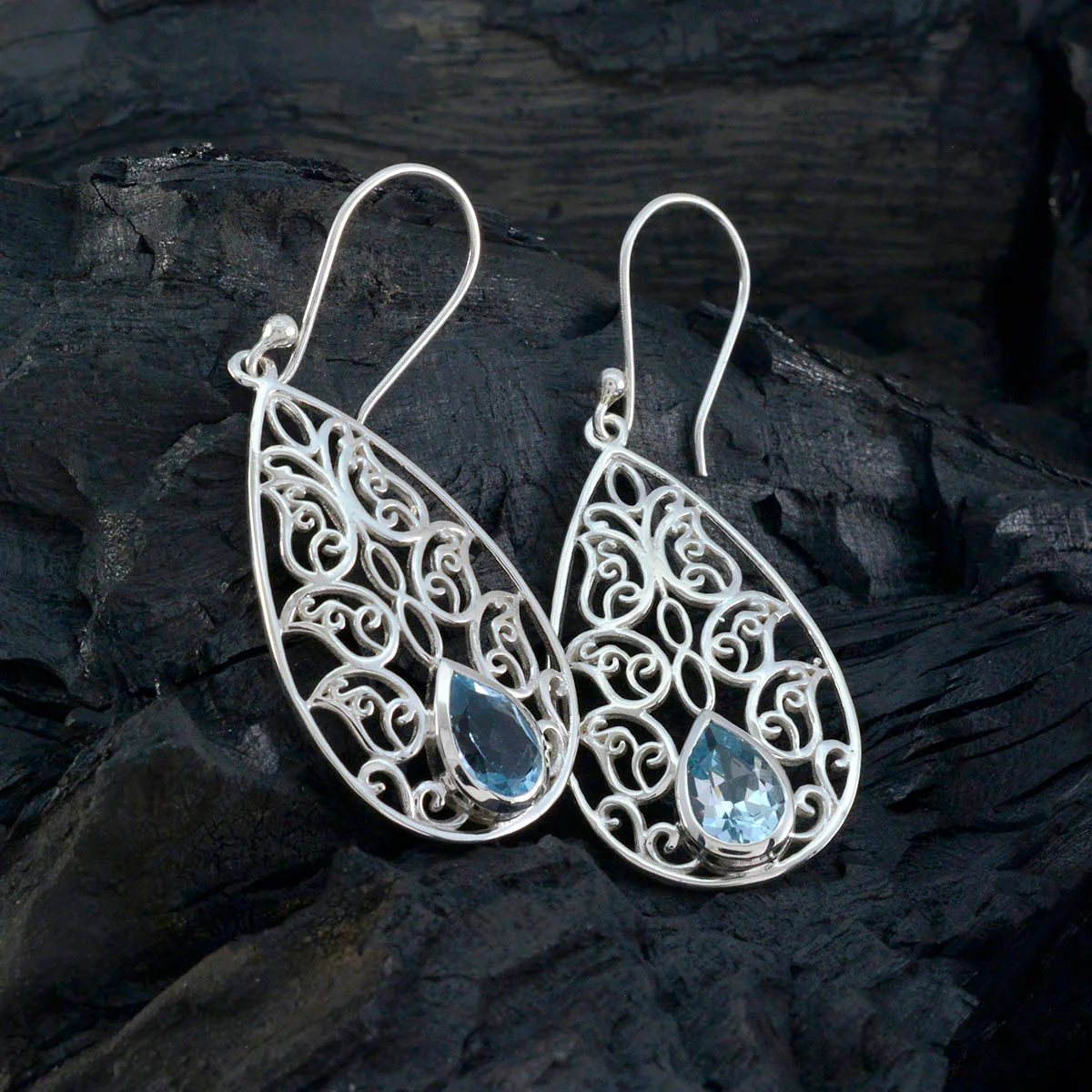 Blue Topaz Spanish Lourdes Solitaire Dangle Blue Silver Earring - Image 2