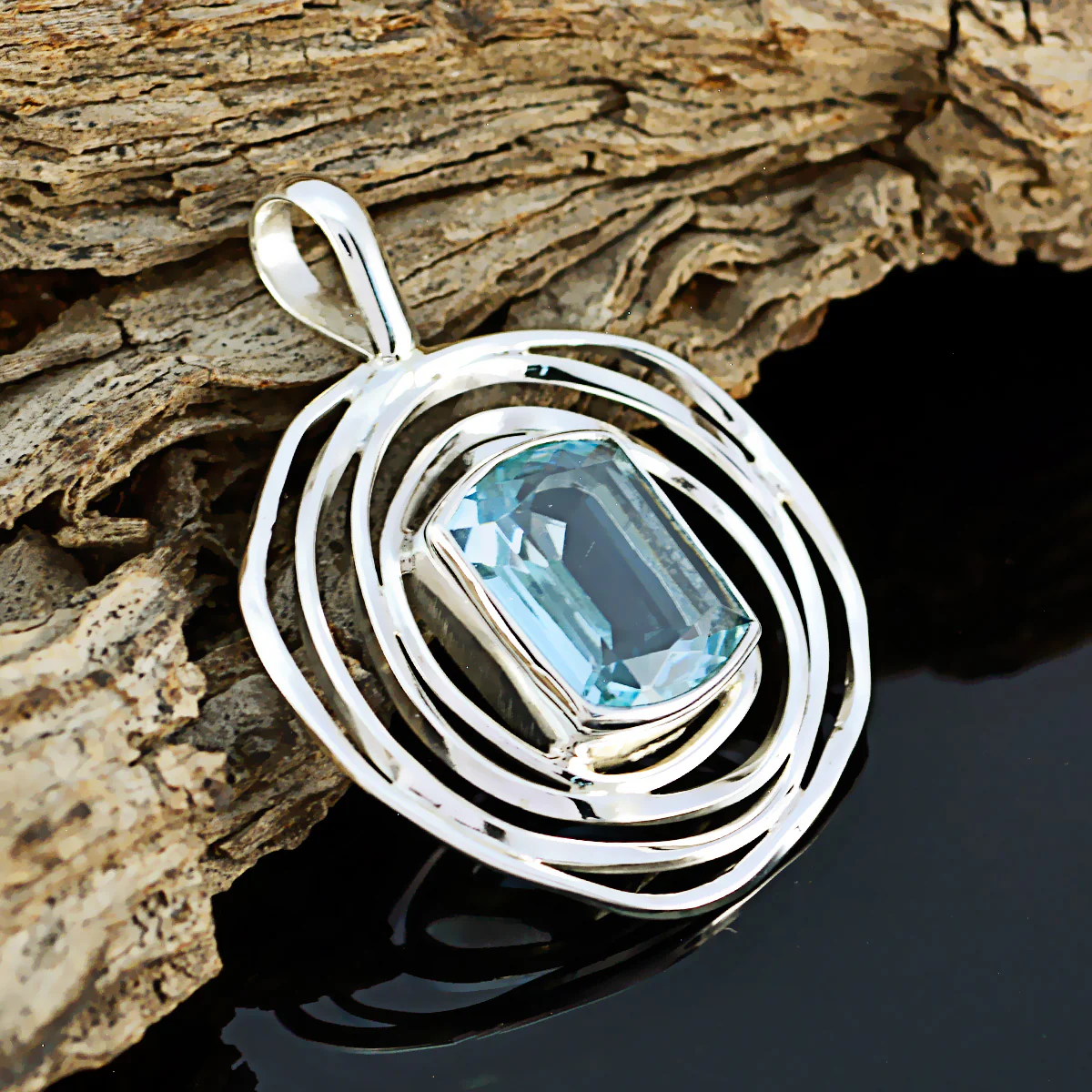 Blue Topaz Tiny American Sterling Silver Solitaire Patricia Rope-Wire Blue Pendant Jewellery - Image 3