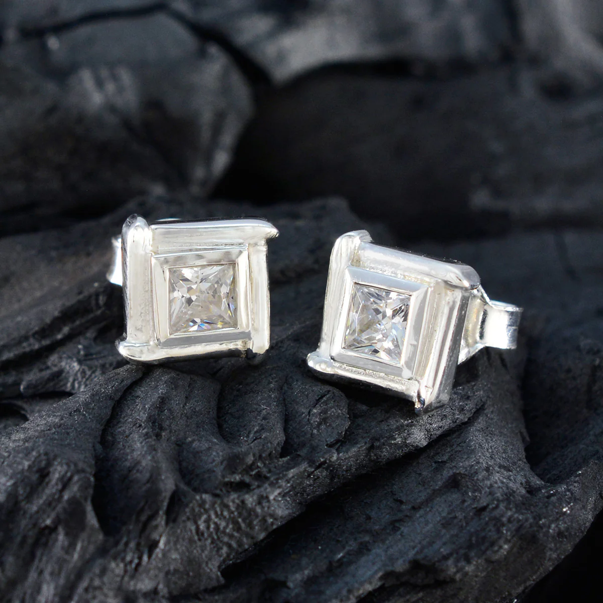 Cubic Zirconia German Bruna Solitaire Stud White 925 Silver Earring - Image 4