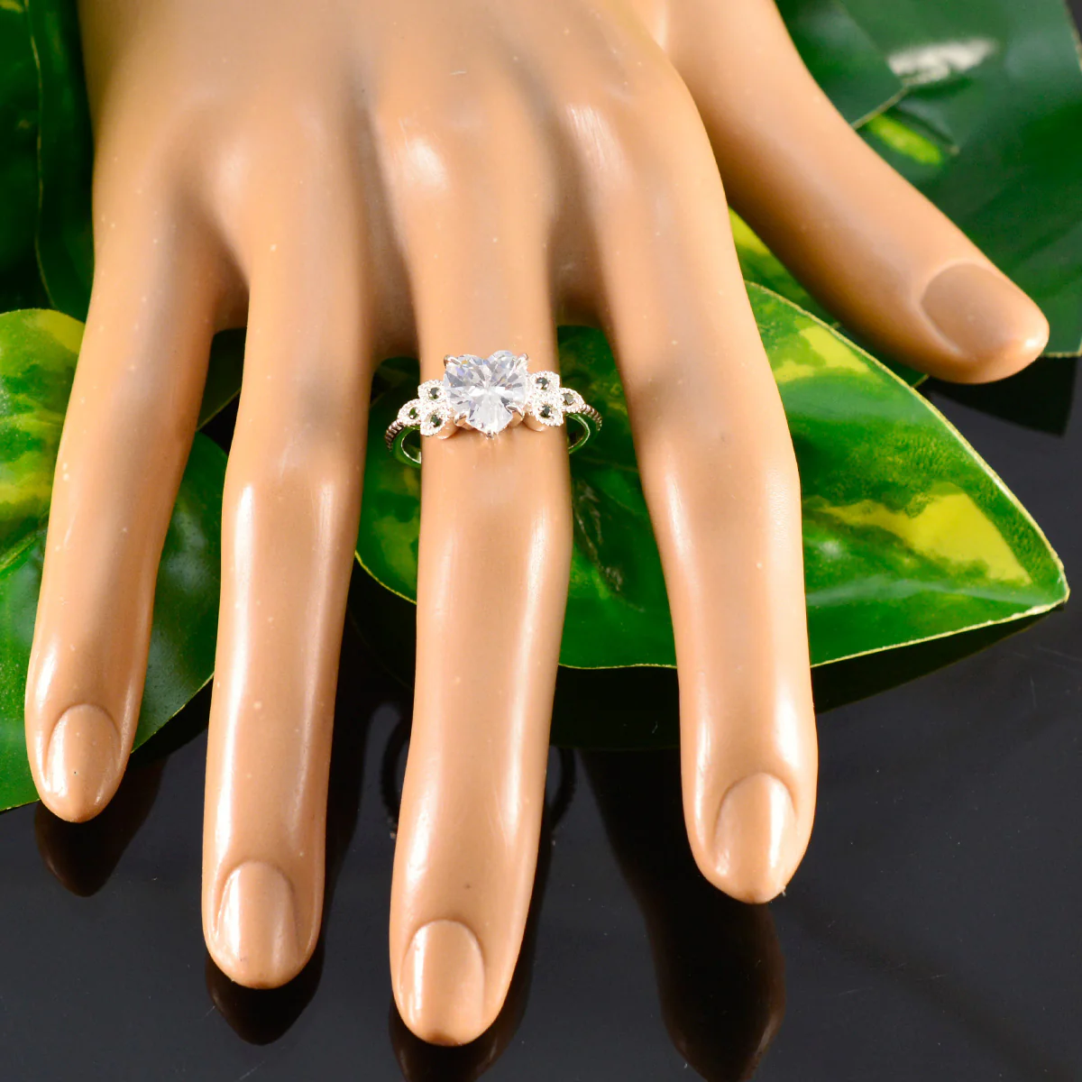 Emerald CZ multiple Russian Silver Green Gemstone Featherlight Luxurious Ring Jewelry - Image 5