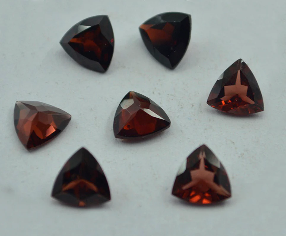 Garnet 1PC Large 11x11 MM Triangle Faceted Red Fine Semi Precious Loose Gemstone - Image 3