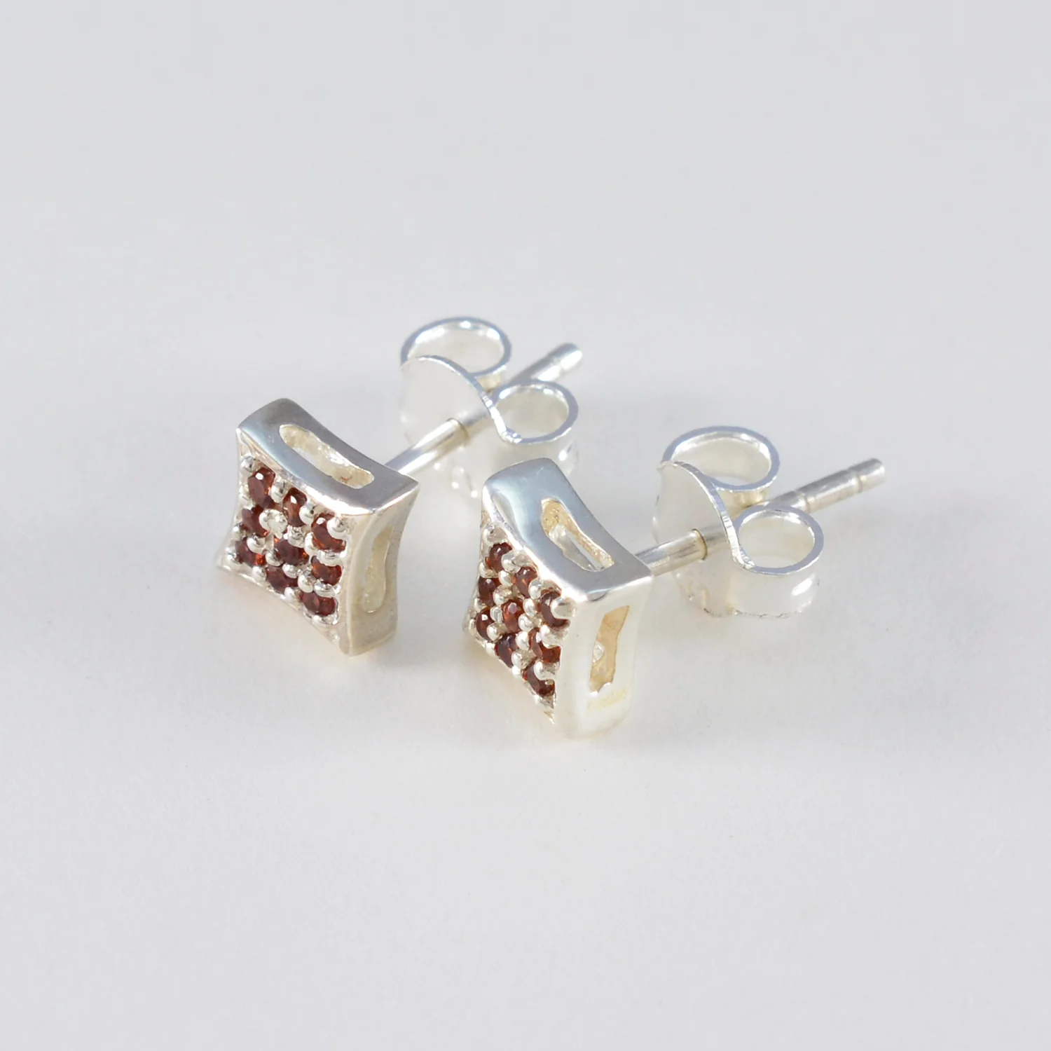 Garnet American Lourdes multiple Stud Red Silver Earring - Image 3