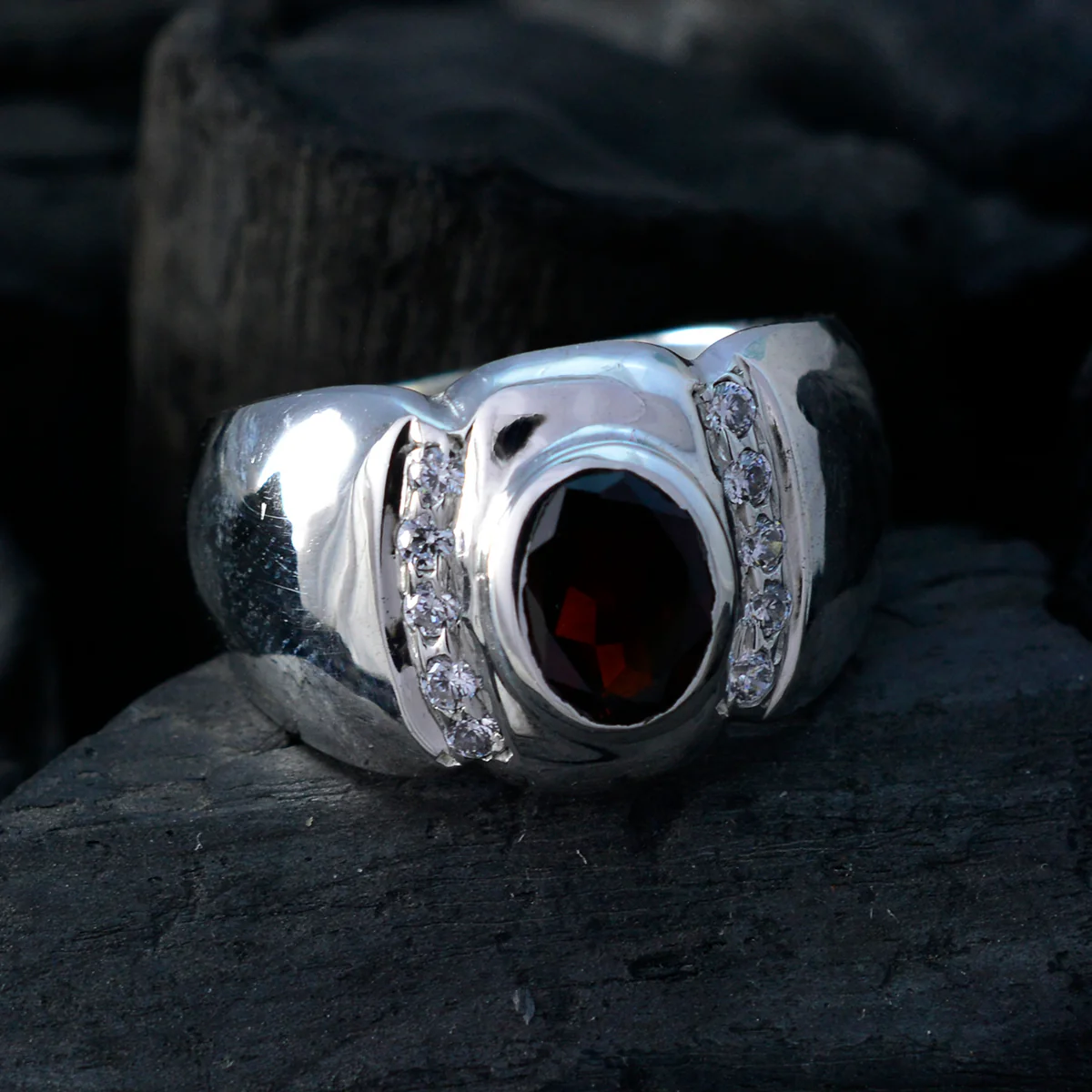 Garnet Halo African 925 Silver Red Gemstone Essential  Contemporary Ring Jewelry - Image 4
