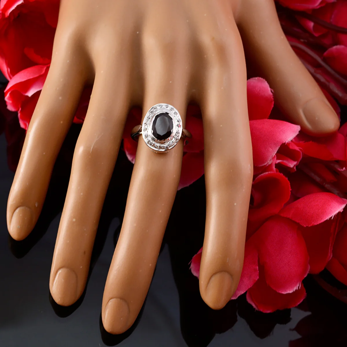 Garnet Halo Moroccan Silver Red Gemstones Tiny Luxurious Ring Jewellery - Image 5