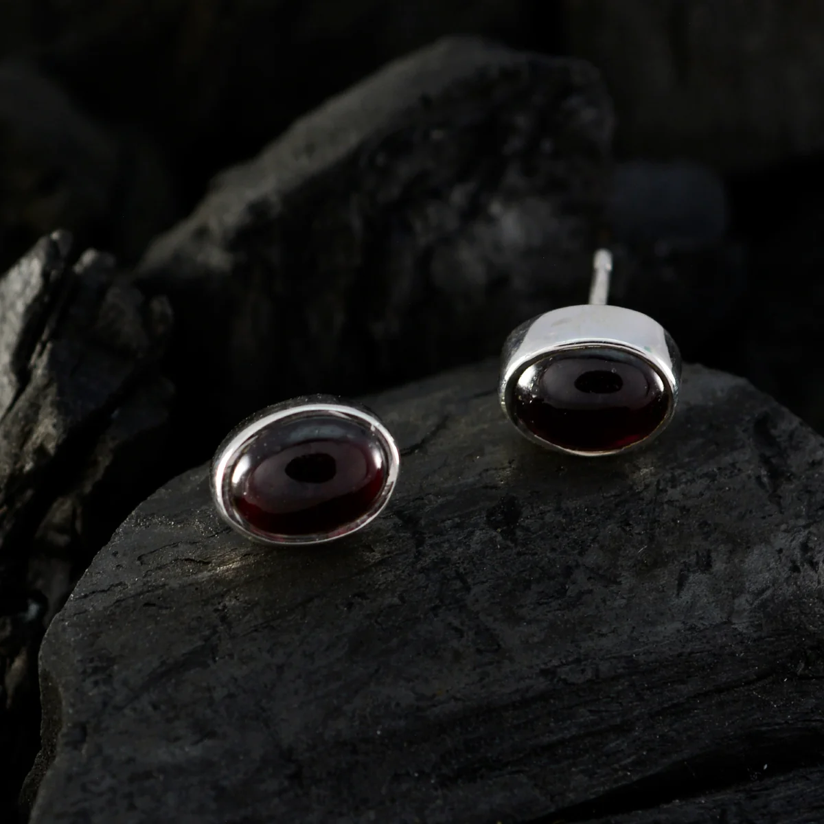Garnet Latin American Carla Solitaire Stud Red Sterling Silver Earring - Image 2