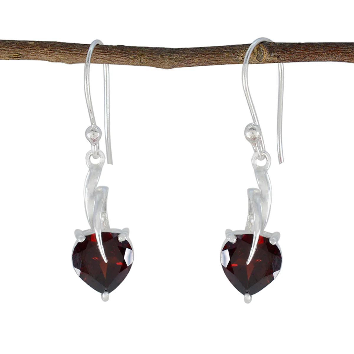 Garnet Latin American Nella Solitaire Dangle Red 925 Silver Earring