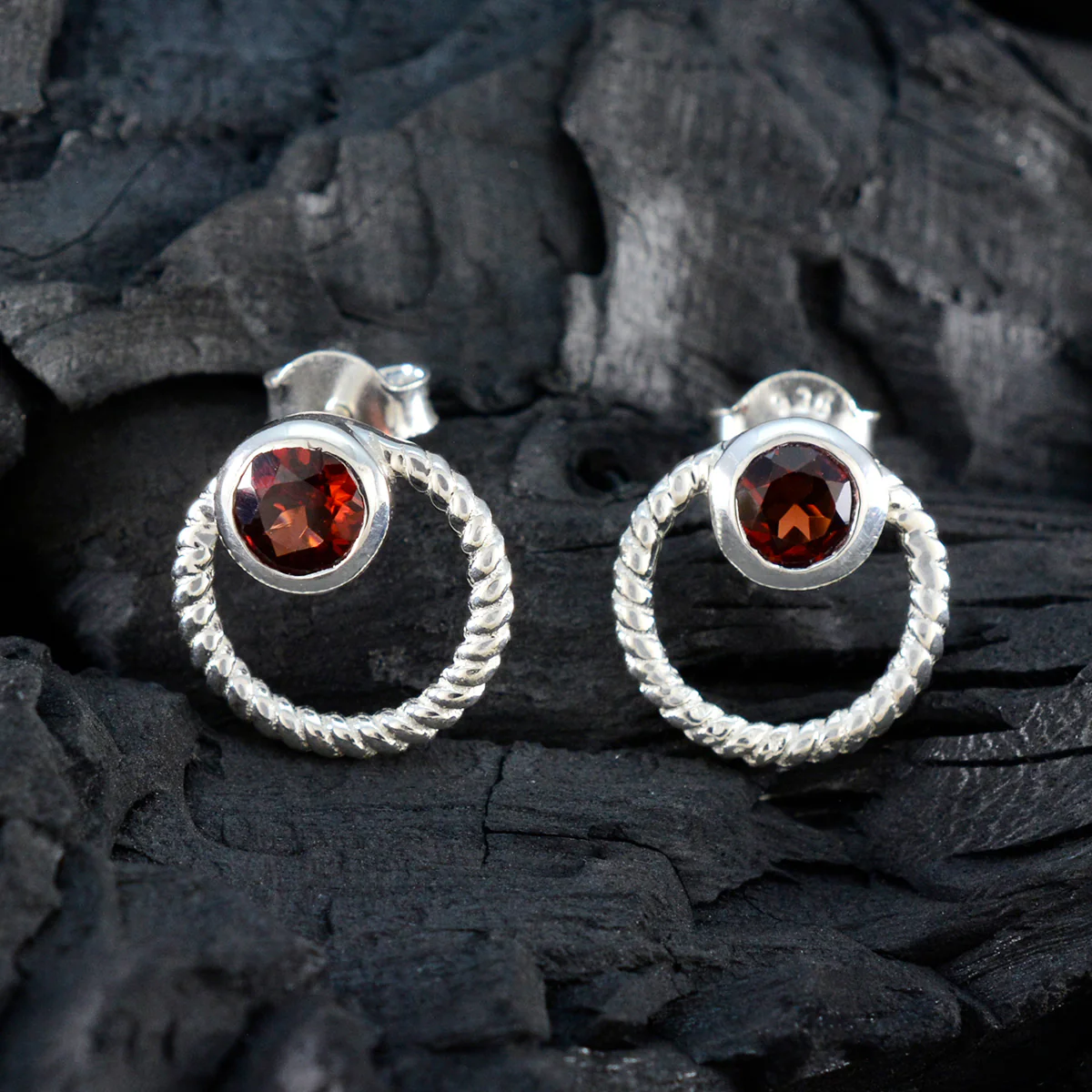Garnet Middle Eastern Fernanda Solitaire Stud Red Sterling Silver Earring - Image 4