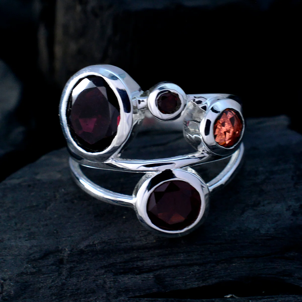 Garnet quarter Moroccan Silver Red Gemstones Minimal Fairytale Ring Jewellery - Image 4