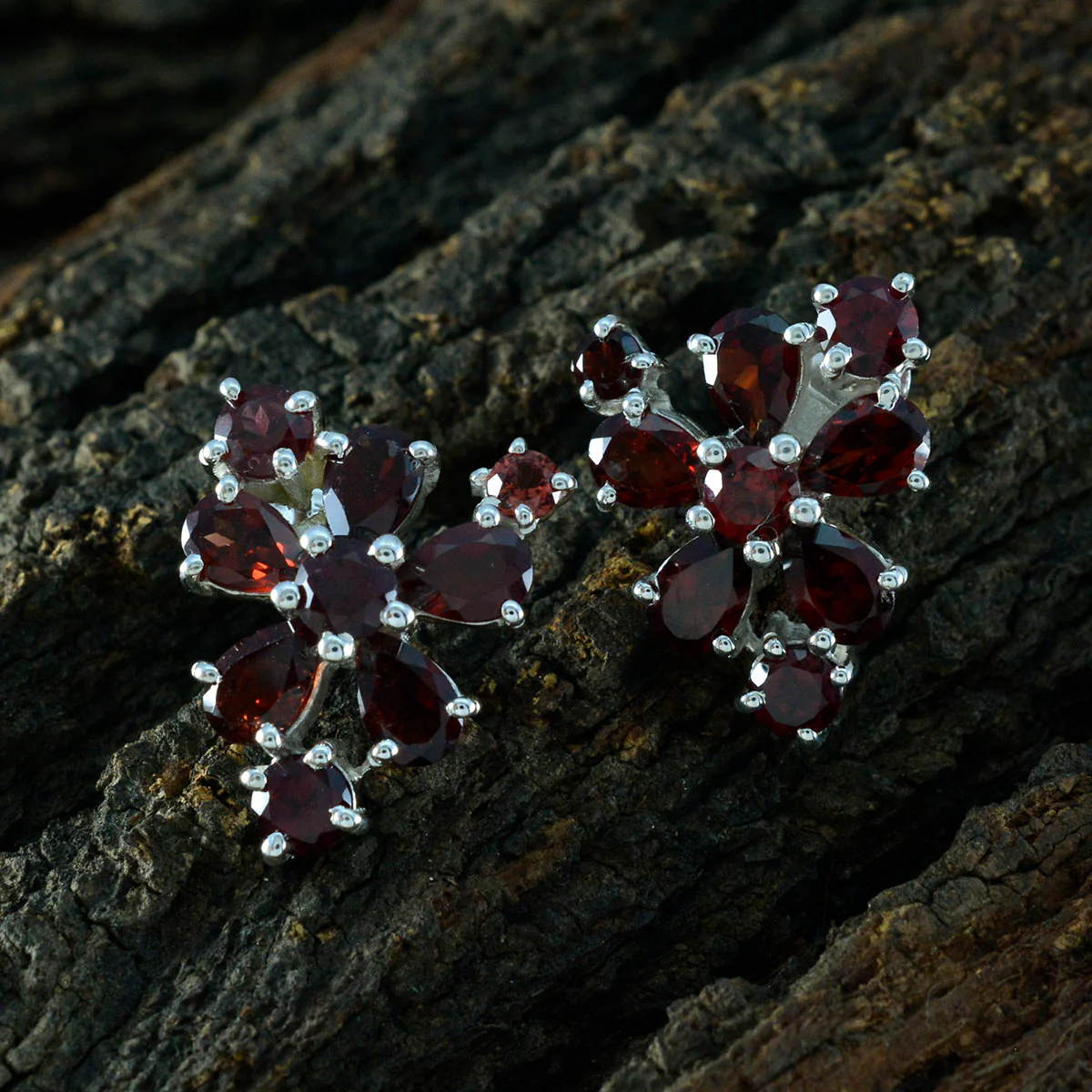 Garnet Russian Grace multiple Stud Red Silver Earring - Image 3