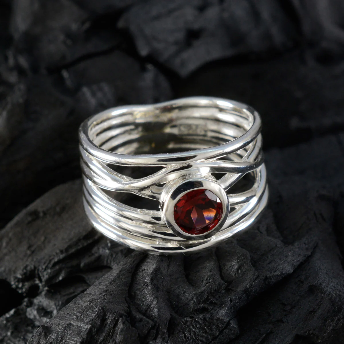 Garnet Solitaire Australian Silver Red Gems Eye-catching Rope-Wire Band Jewelry - Image 4
