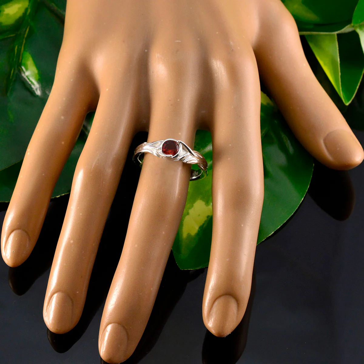 Garnet Solitaire French 92.5 Silver Red Gemstone Featherlight Romantic Ring Jewelry - Image 5