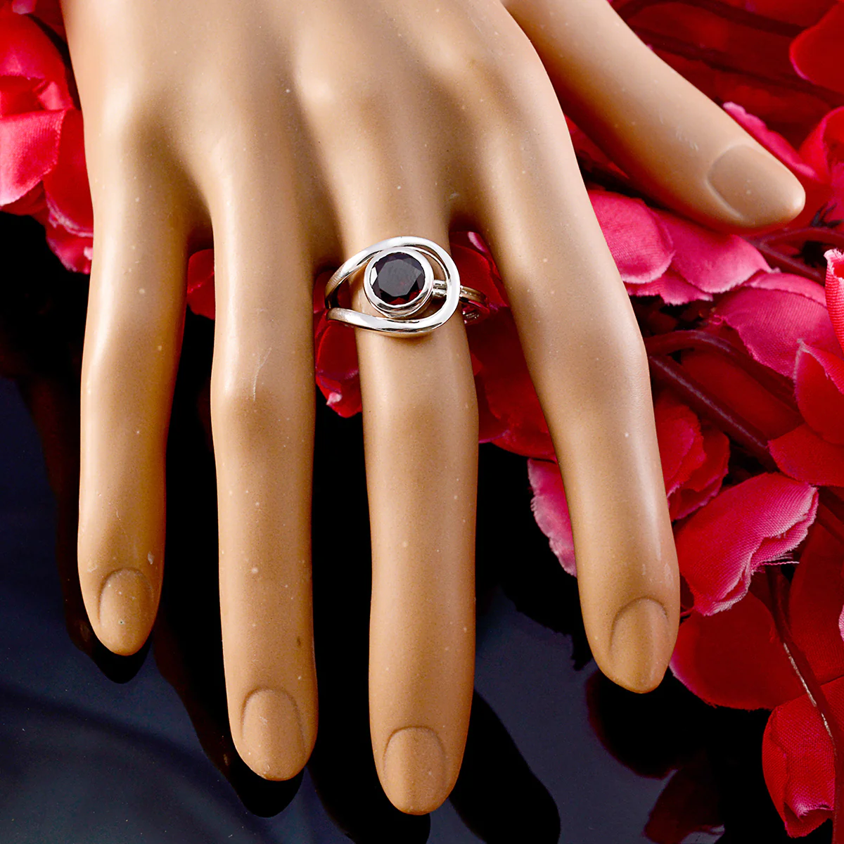 Garnet Solitaire German Sterling Silver Red Gems Slim Luxurious Ring Jewelry - Image 5
