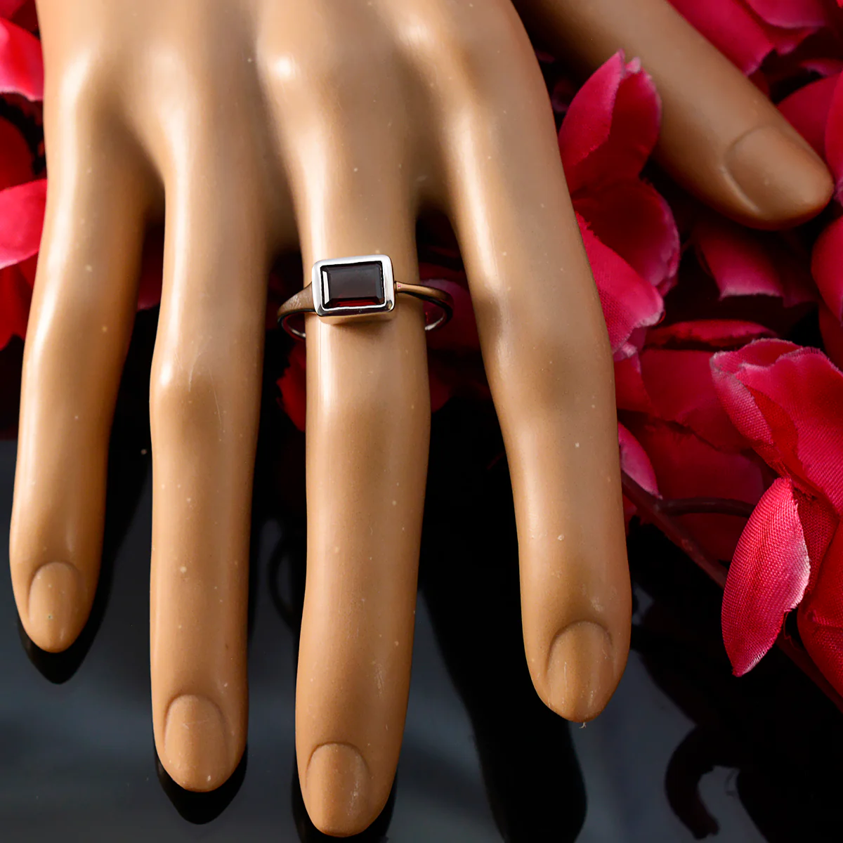 Garnet Solitaire Moroccan 92.5 Silver Red Gems Featherlight Romantic Ring Jewelry - Image 5