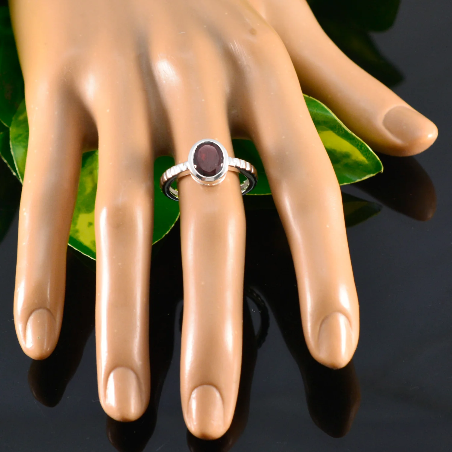 Garnet Solitaire Moroccan 92.5 Silver Red Gemstone Featherlight Cultural Ring Jewellery - Image 5