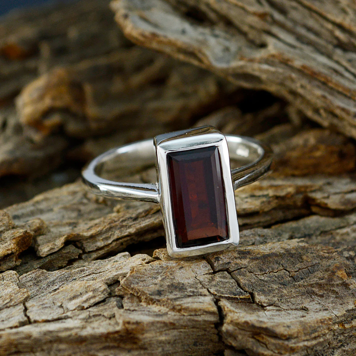 Garnet Solitaire Moroccan Sterling Silver Red Gemstones Featherlight Feminine Ring Jewellery - Image 4