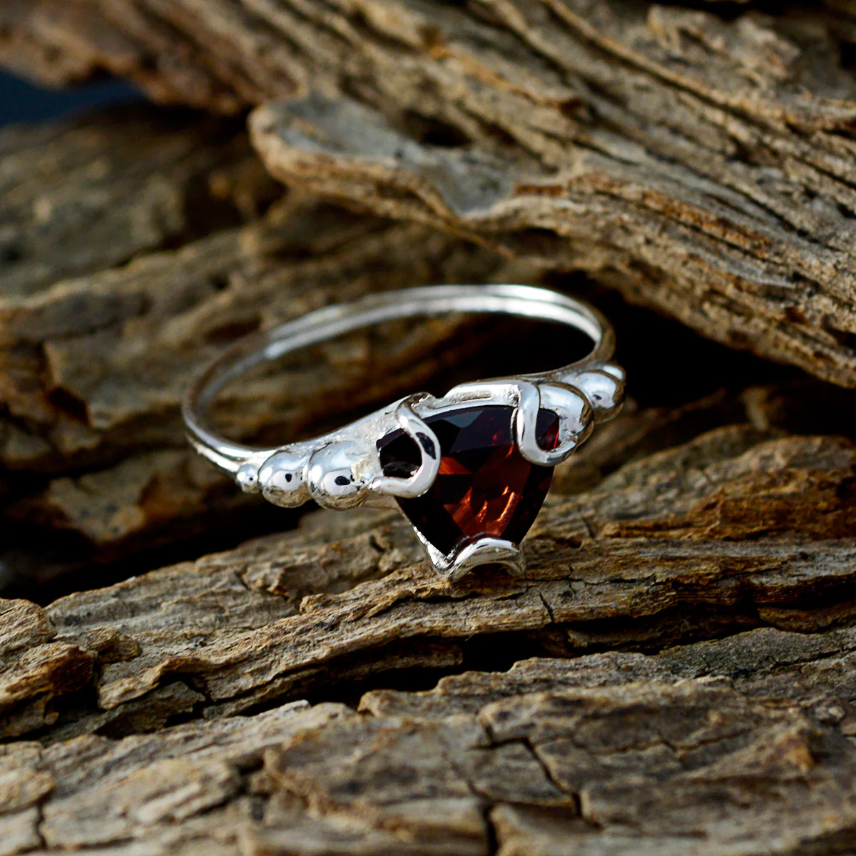 Garnet Solitaire Russian Silver Red Gemstone Delicate Rope-Wire Ring Jewellery - Image 3