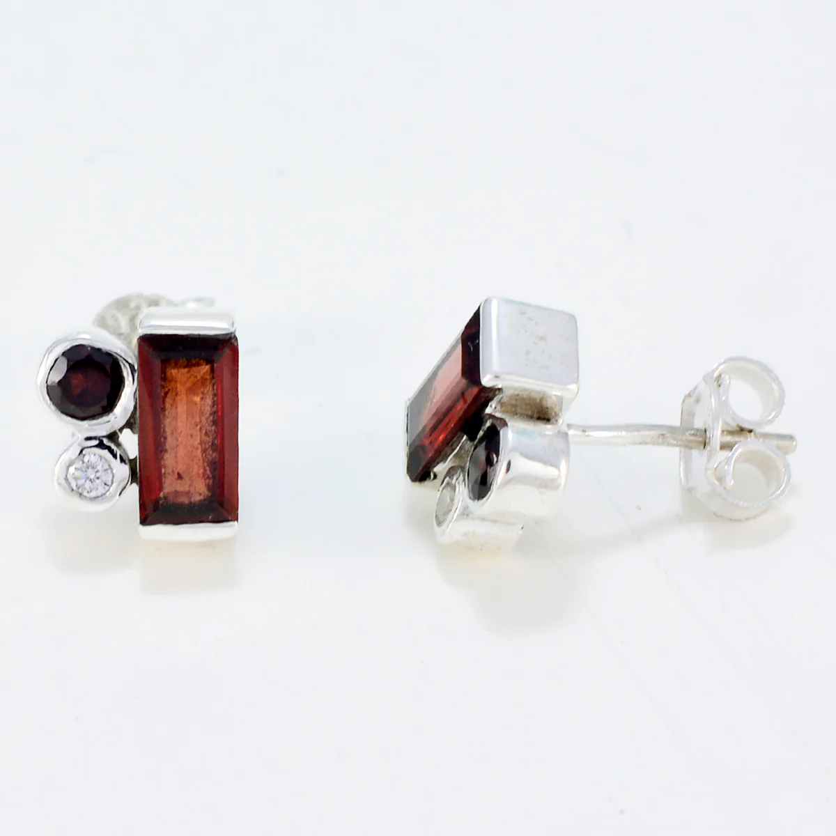 Garnet Spanish Pilar multiple Stud Red Silver Earring - Image 2