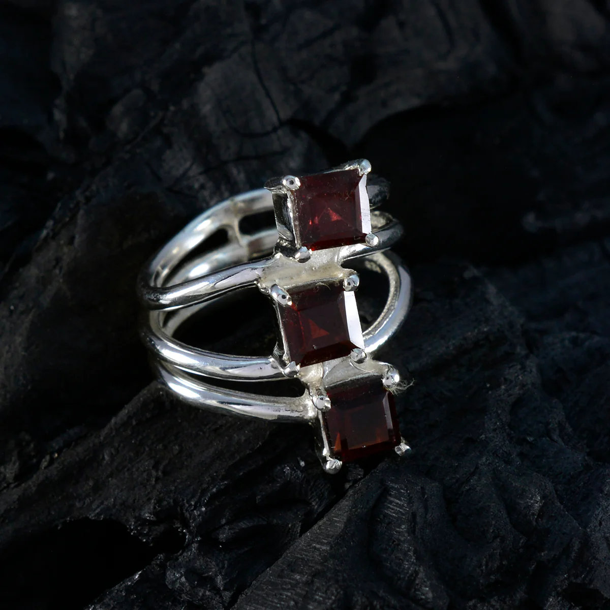 Garnet Trilogy Indian 925 Silver Red Gemstones Eye-catching Trendy Ring Jewellery - Image 4