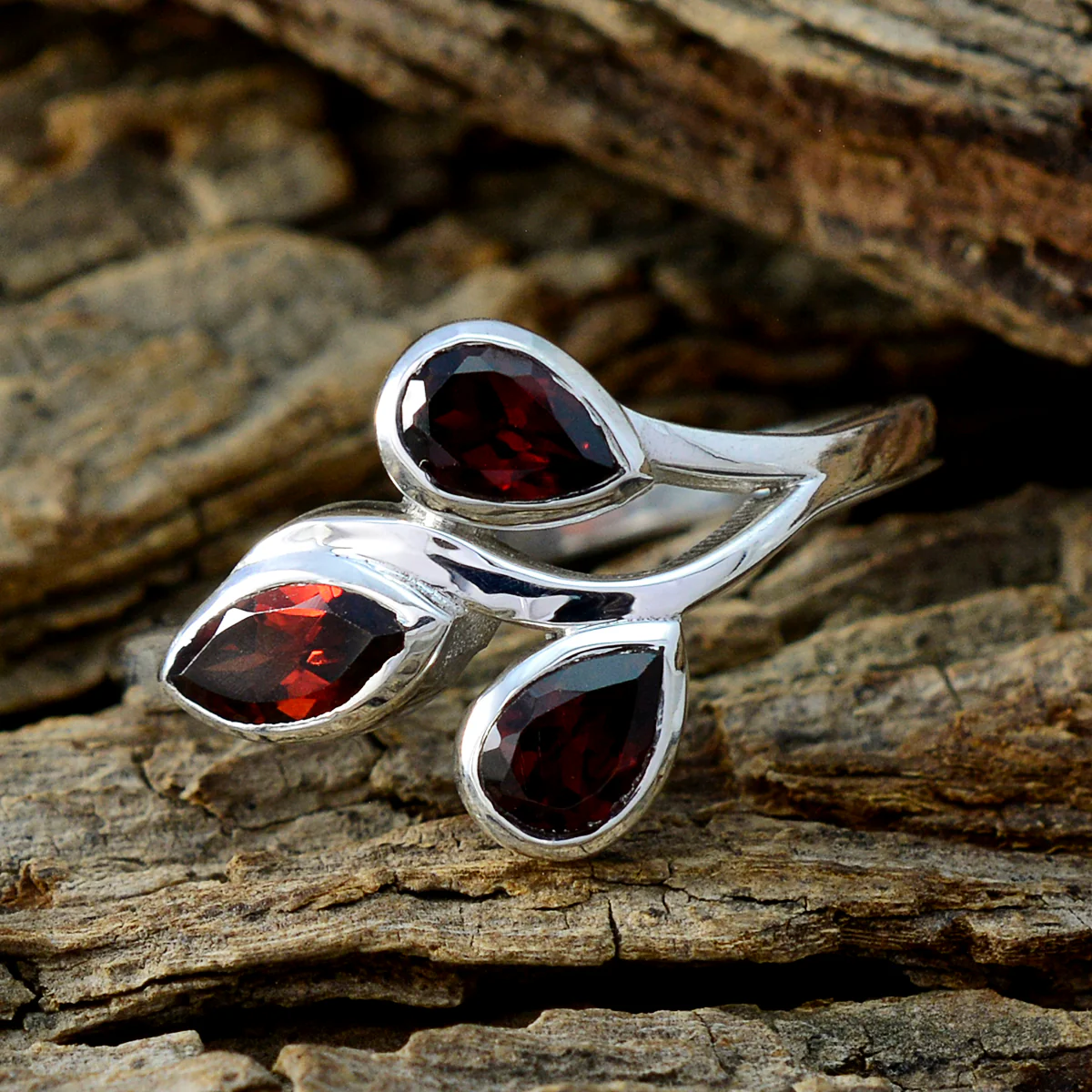 Garnet Trilogy Indian Sterling Silver Red Gems Featherlight Fairytale Ring Jewellery - Image 3