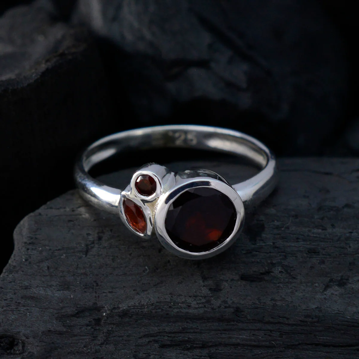 Garnet Trilogy Korean 925 Sterling Silver Red Gems Whisper-thin Modern Ring Jewelry - Image 4