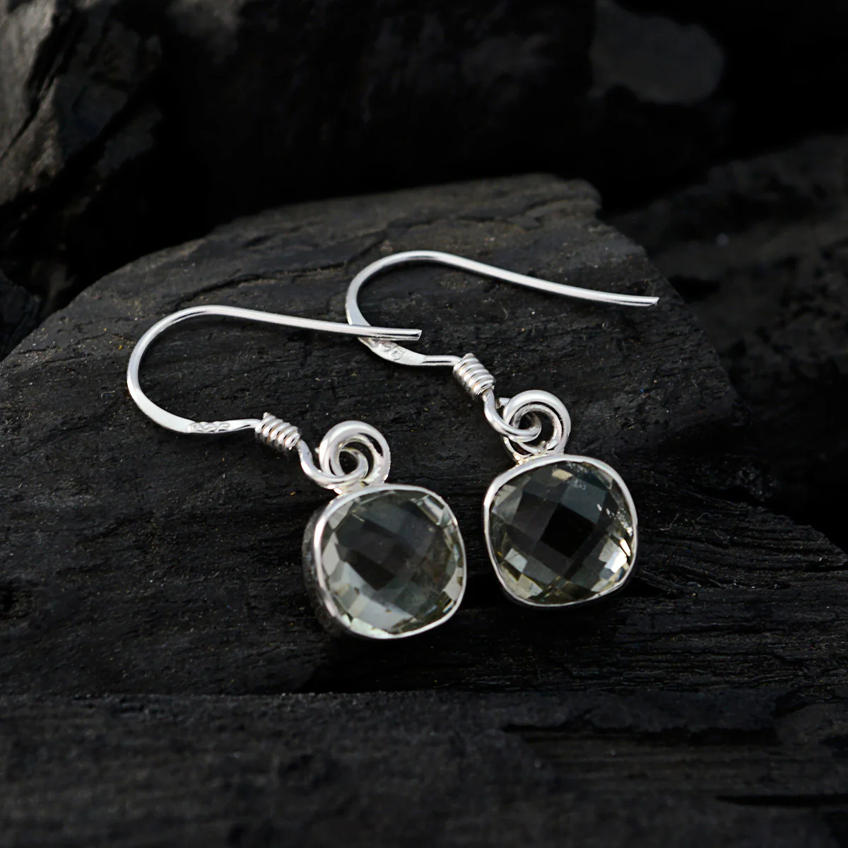 Green Amethyst Moroccan Seo-yeon multiple Dangle Green Silver Earring - Image 3