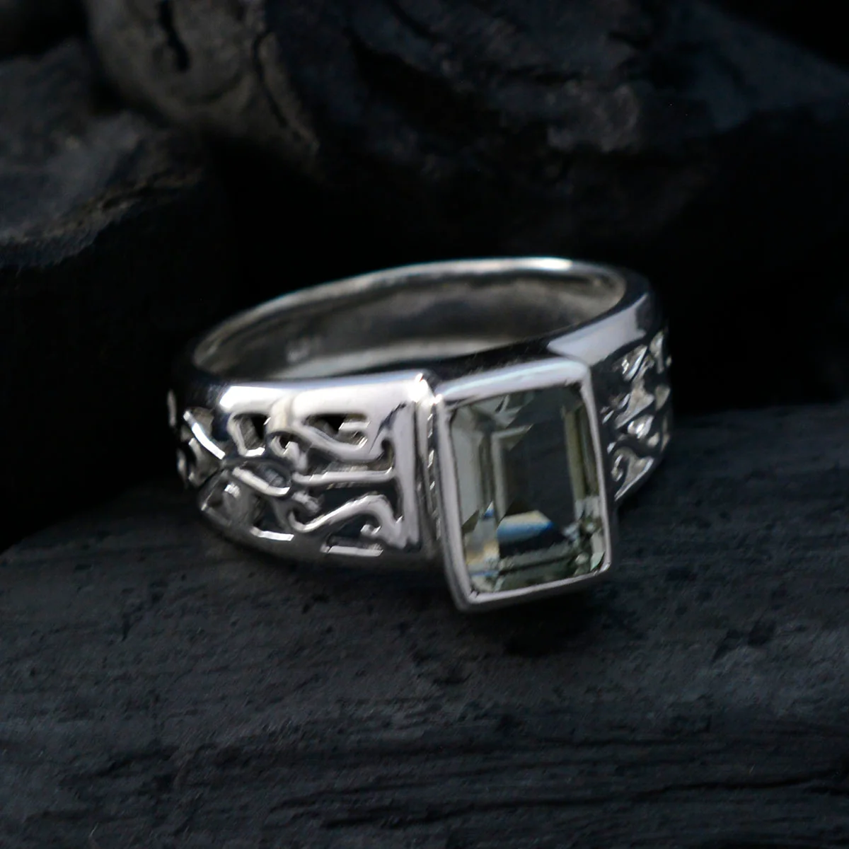 Green Amethyst Solitaire Indian Sterling Silver Green Gemstones Featherlight Cultural Ring Jewelry - Image 4