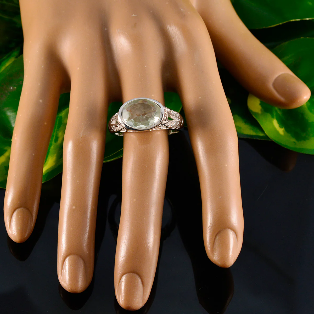 Green Amethyst Solitaire Russian Silver Green Gemstones Eye-catching Love Ring Jewelry - Image 5