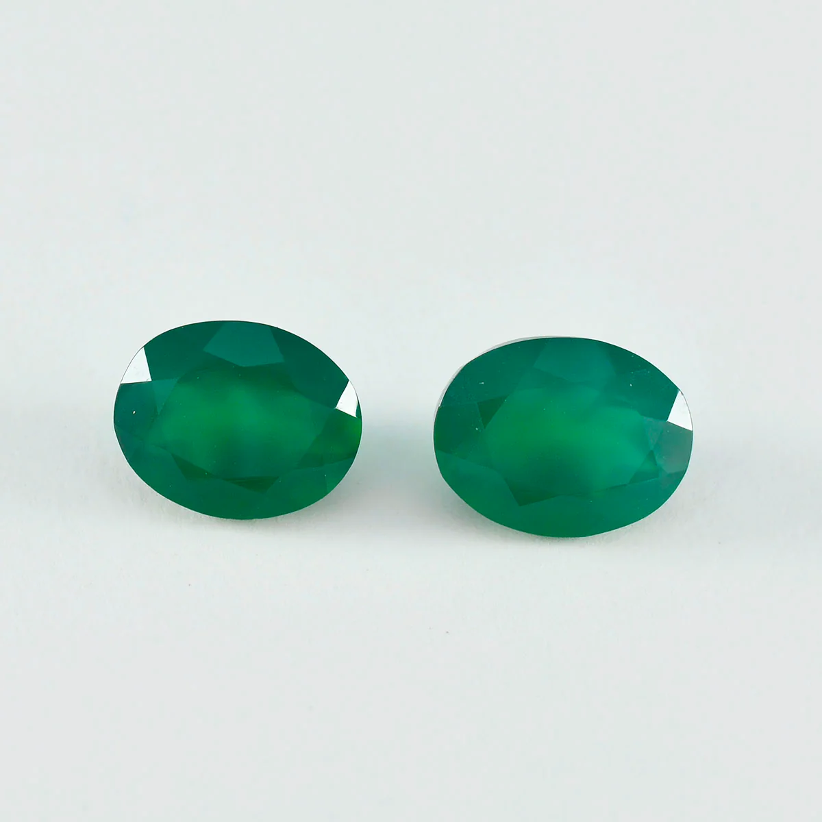 Green Onyx 1PC Medium 8x10 MM Oval Faceted Green Fine Semi Precious Gems - Image 4