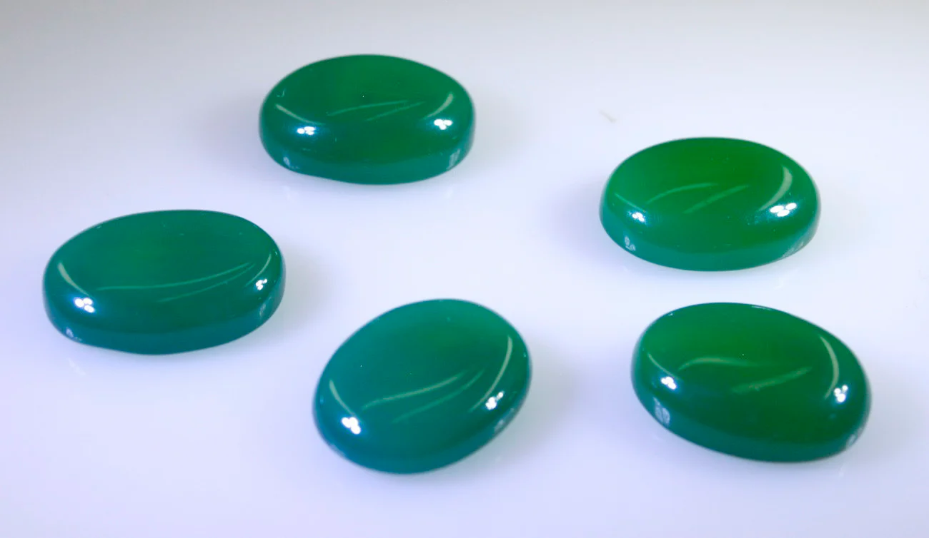 Green Onyx 1PC Small 7x9 MM Oval Cabochon Green Brilliant semi Precious Loose Gems - Image 2